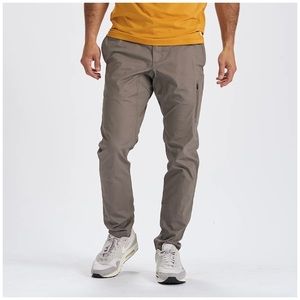 Vuori Men's Pants in Taupe